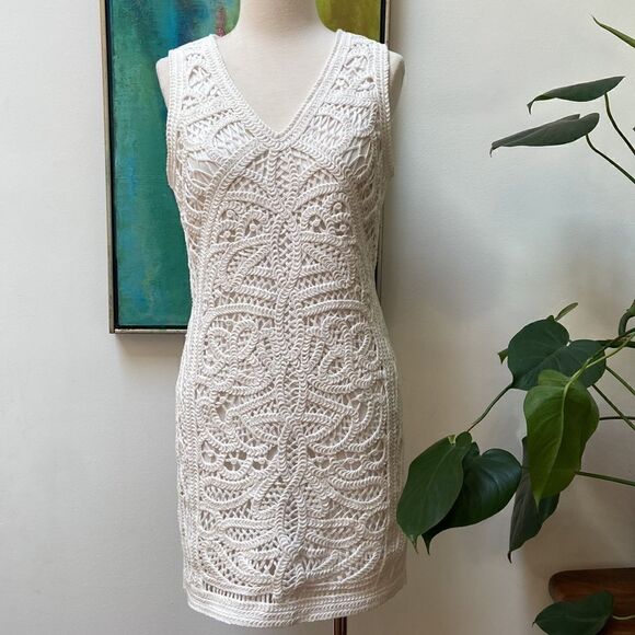 Skies Are Blue Dresses & Skirts - Skies are Blue White Crochet Dress Size S/M